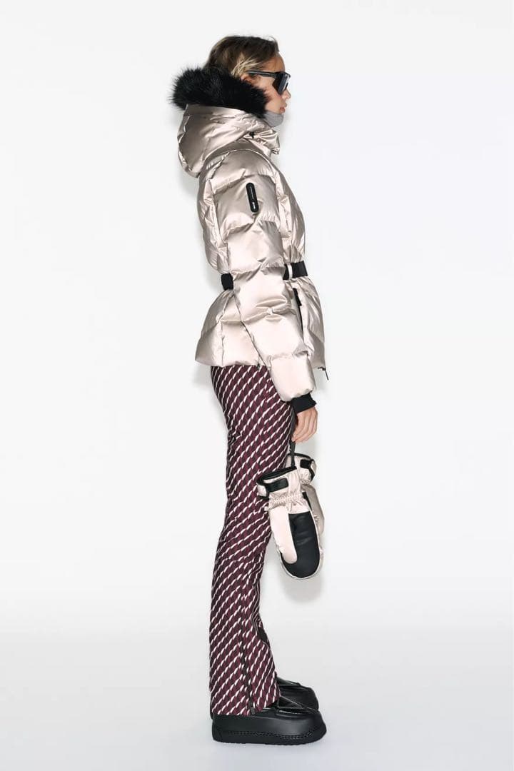 ZARA 耐水・防風 RECCO®テクノロジー ダウンジャケット