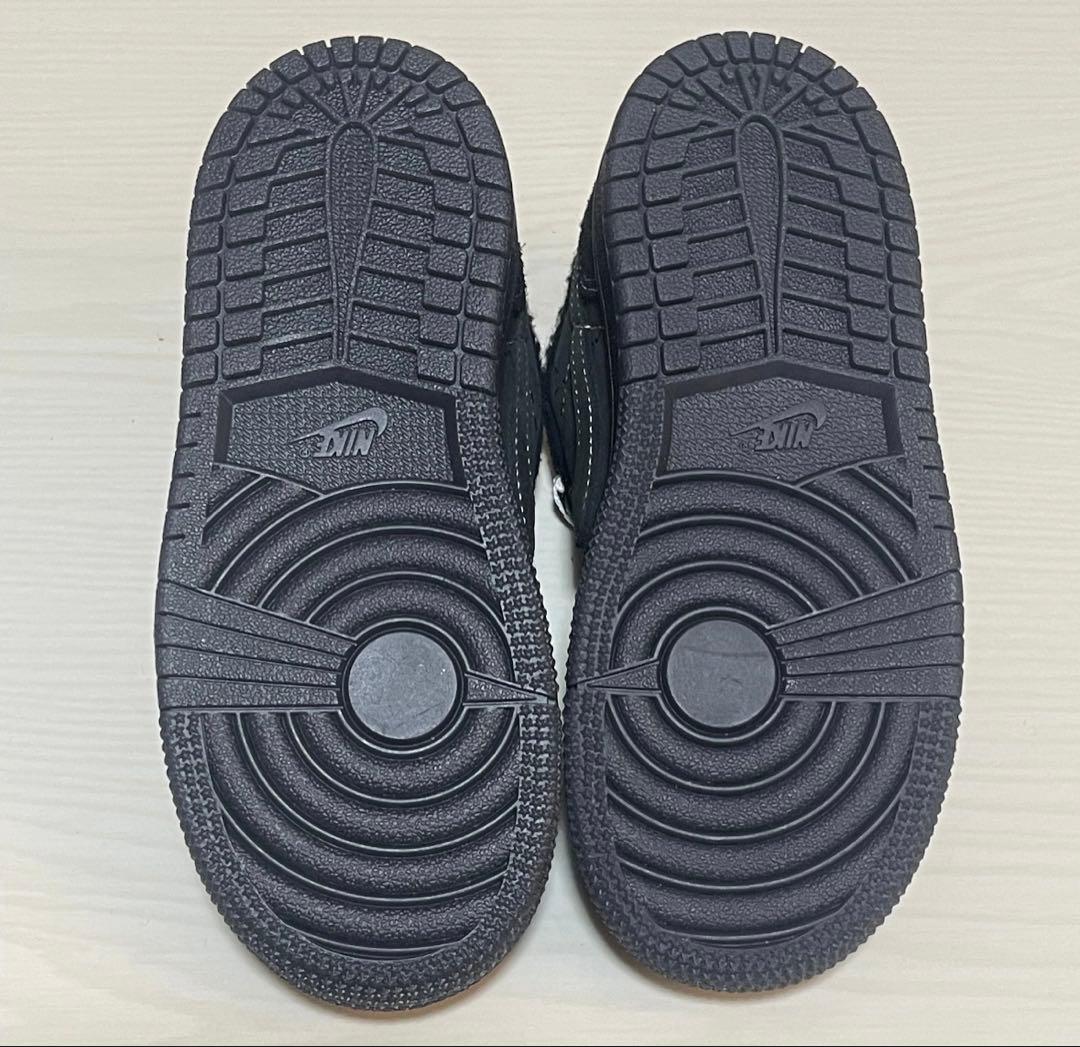 ナイキ トラヴィススコット エアジョーダン1 ロー (TD) ブラックファントム