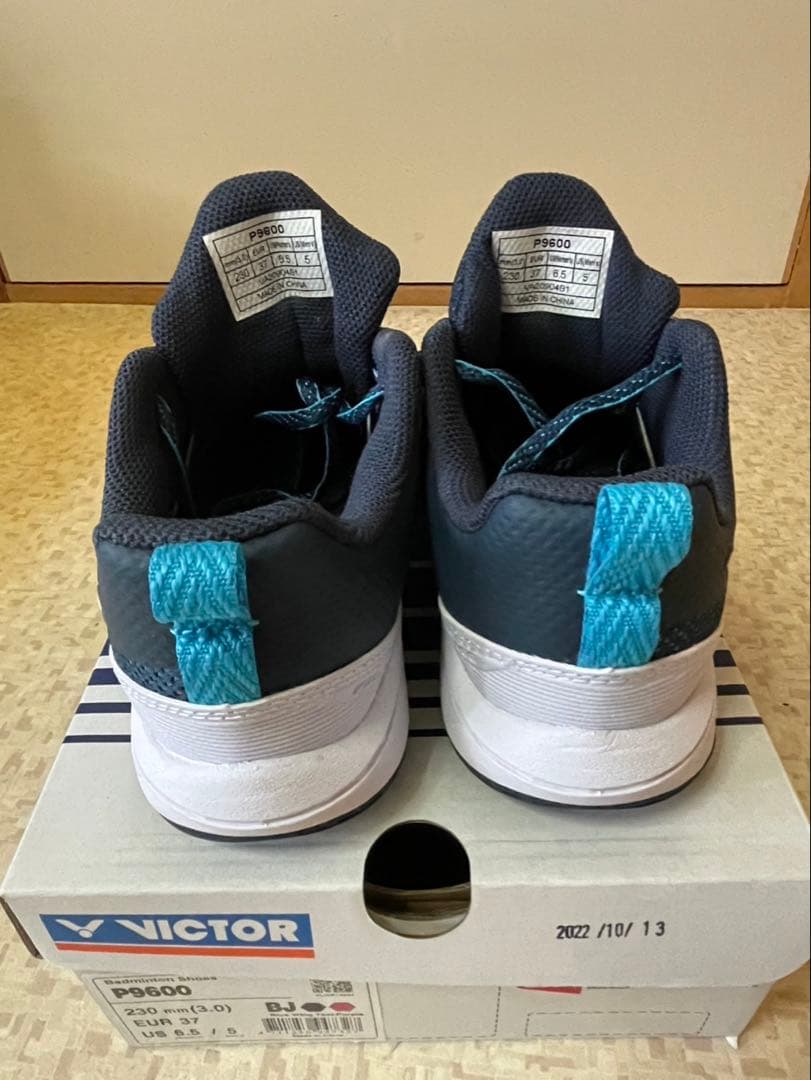 ビクター バドミントンシューズ
