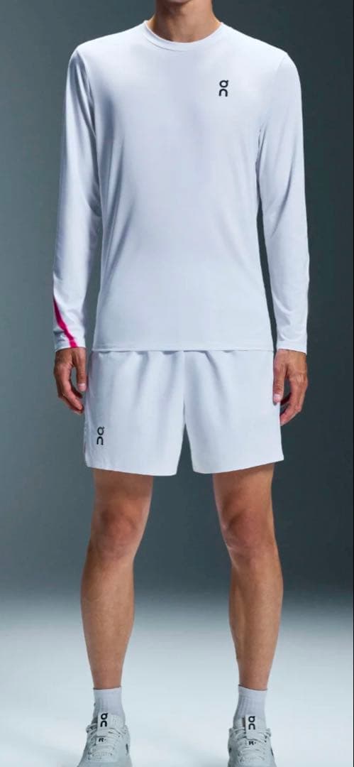 on テニスウェア　海外Sサイズ