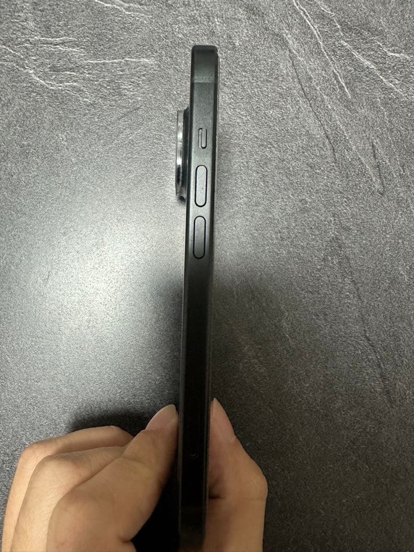 iPhone15 256GB SIMフリー　ブラック　美品