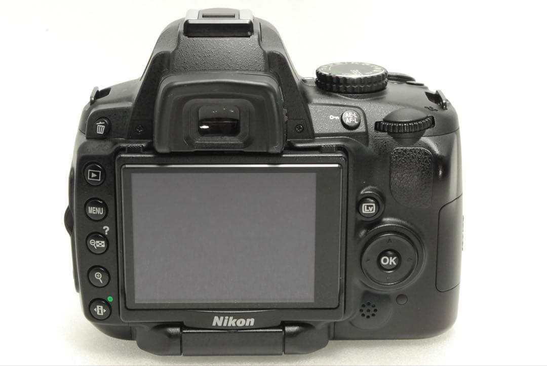 pooh ta-re 様フォロー割_Nikon D5000❤️デジタル 一眼レフ