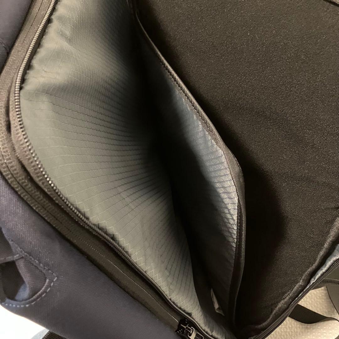 Evoon マルチビジネスリュック4.0 ネイビー　容量22L~拡張時35L