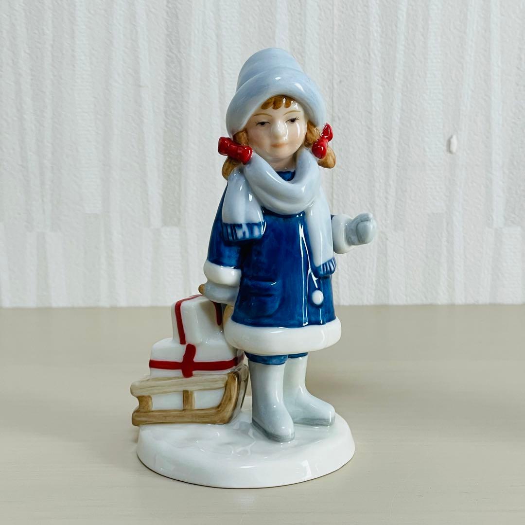 ロイヤルコペンハーゲン 2003年 フィギュリン 少年と犬 少女とそり ペア