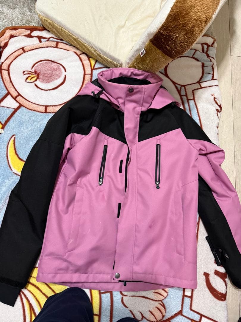 スキーウェア、スノーボードウェア