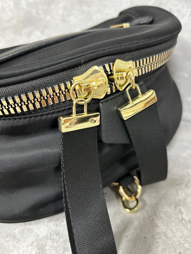 PECHINCHAR ペシンシャ メタルファスナーボディバッグ ショルダーバッグ