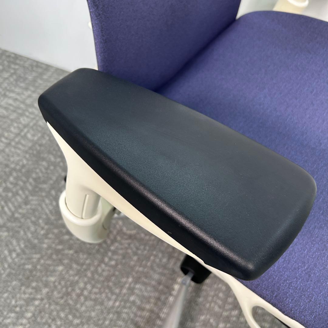 E. エンボディチェア 最高級 ハーマンミラー ホワイト Embody