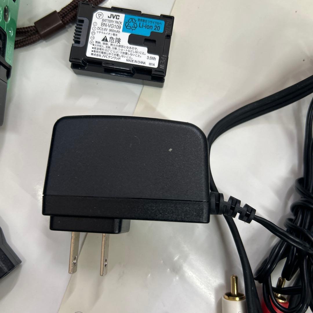 JVC GZ-N1-Baby Movie everio ビデオカメラ　美品