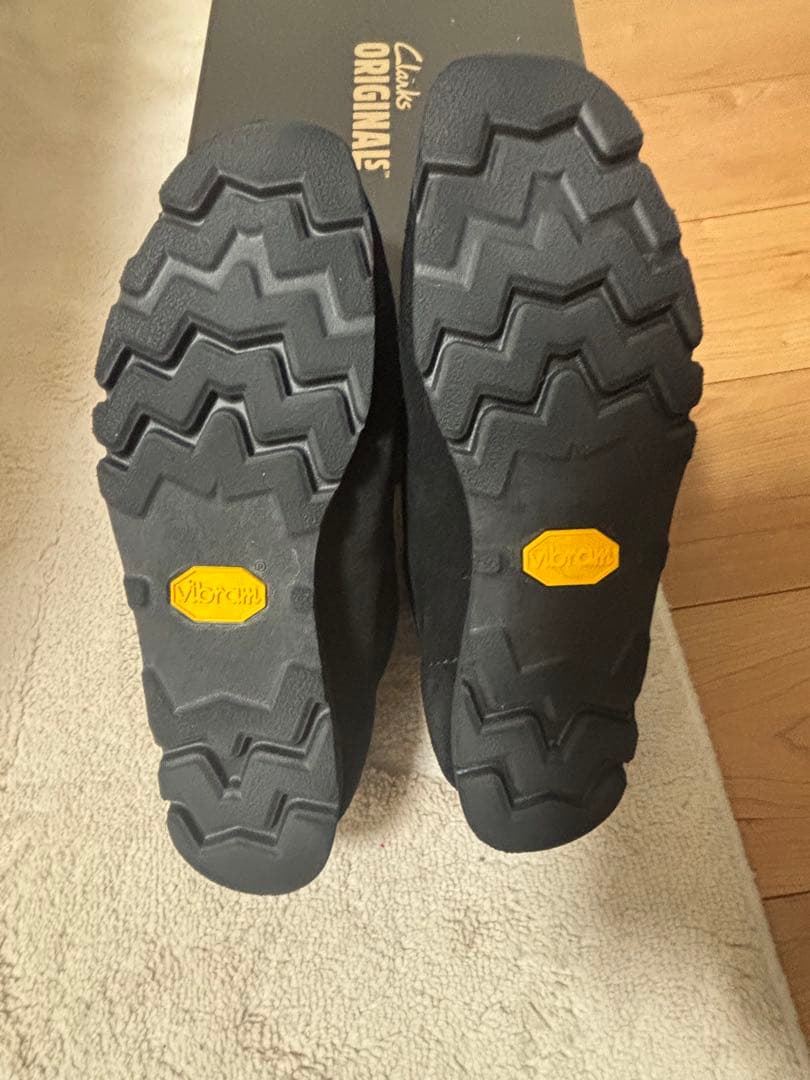 クラークスワラビーゴアテックス27.5cm