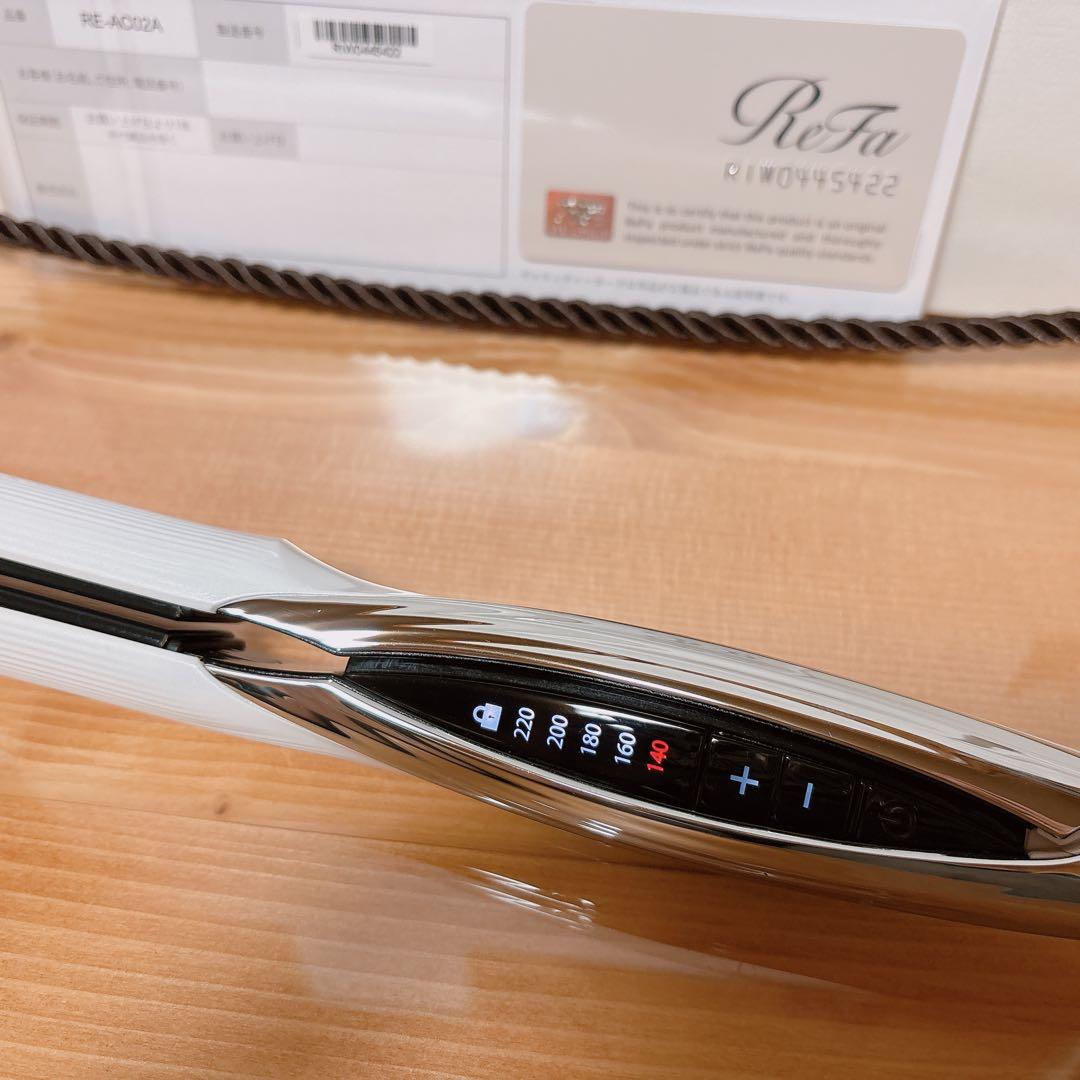 【 り 出品】リファビューテックストレートアイロン