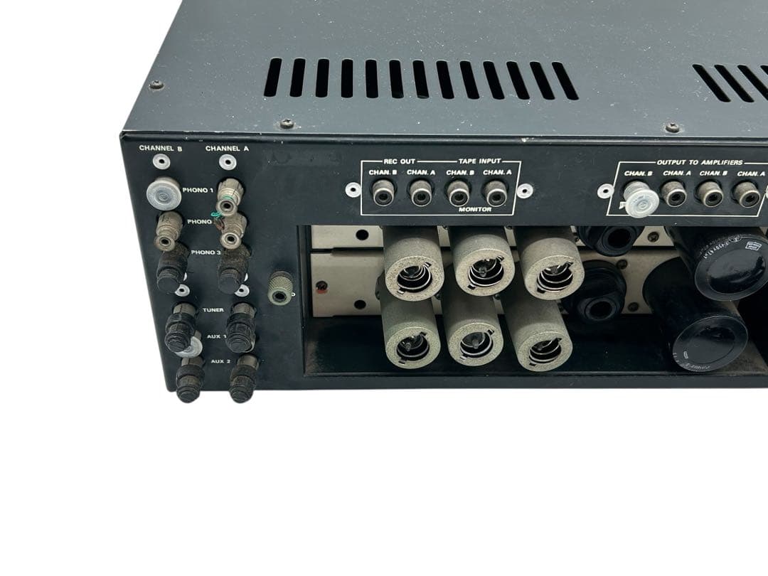 ONLIFE Research U-22 真空管