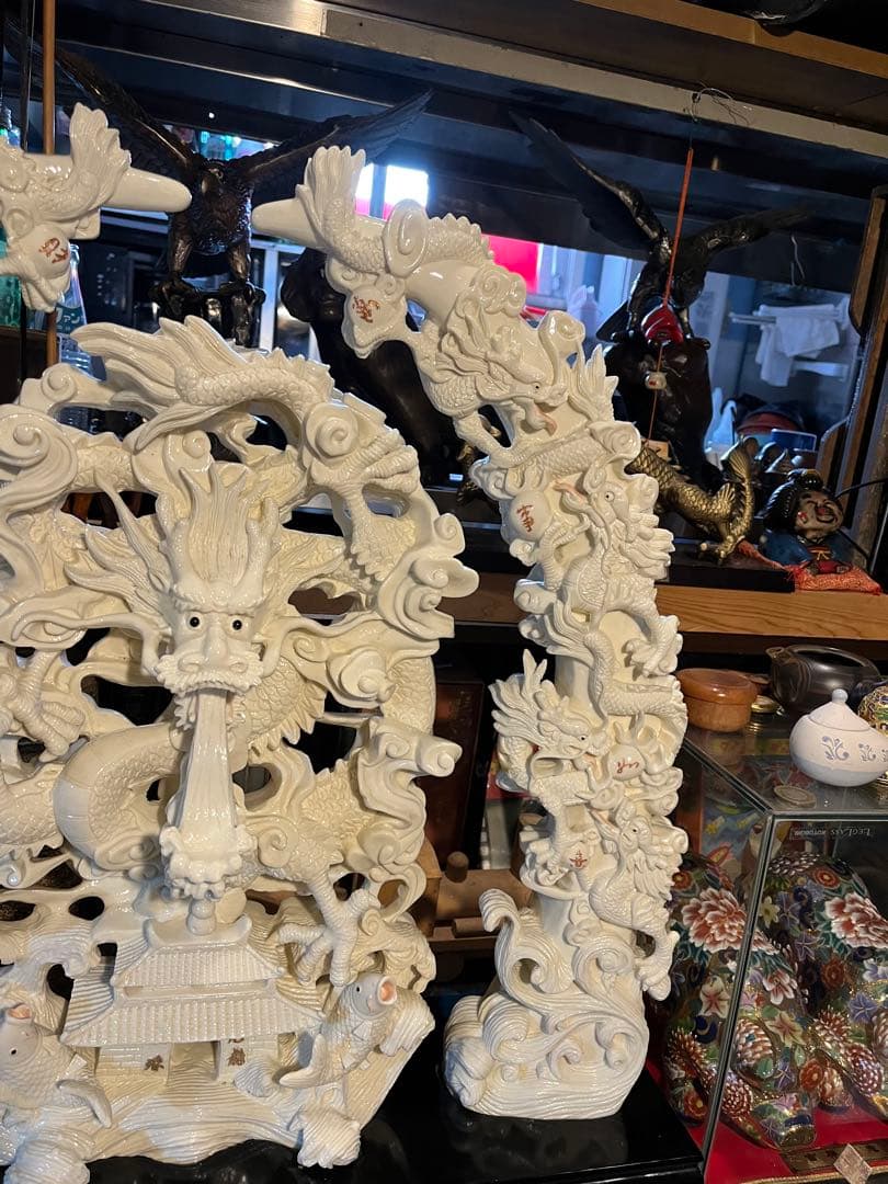 象牙風中国縁起置物、象牙風龍、中国繊細彫刻、中国天龍縁起置物、龍鯉城置物