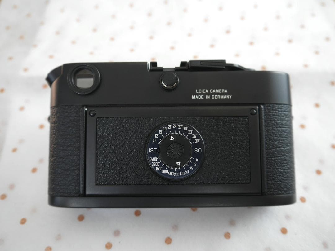 レジファインダーカメラの最高峰Leica M6 ブラック　良品
