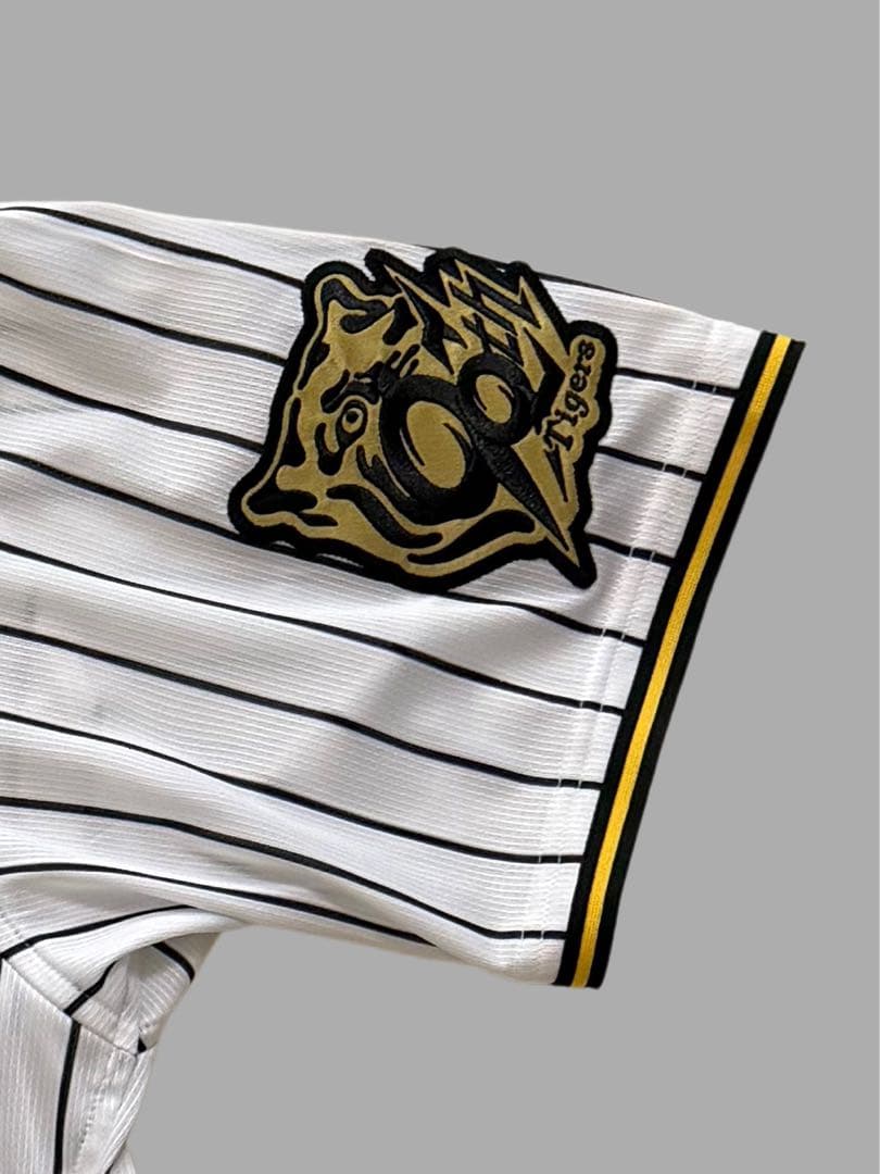 阪神タイガース MVP佐藤輝明 プロコレクションユニフォーム 2XOサイズ