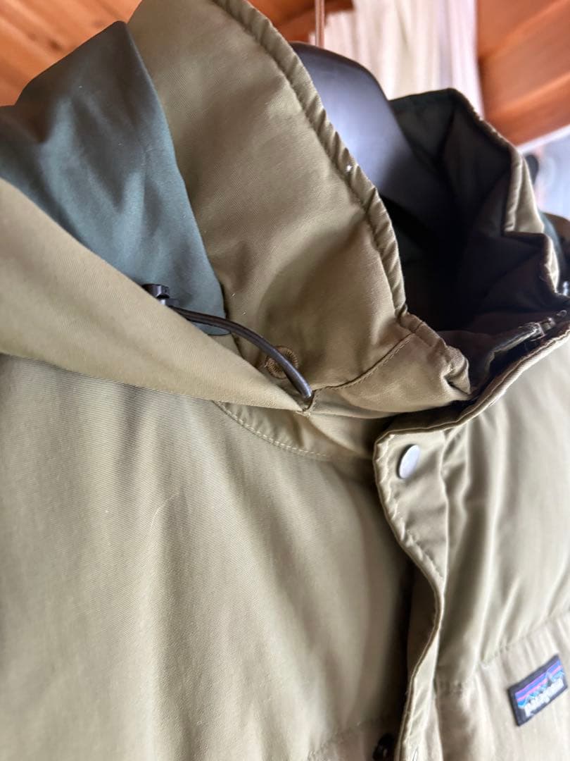 Patagonia 　フード付きダウンジャケット 　パタゴニア　　サイズL