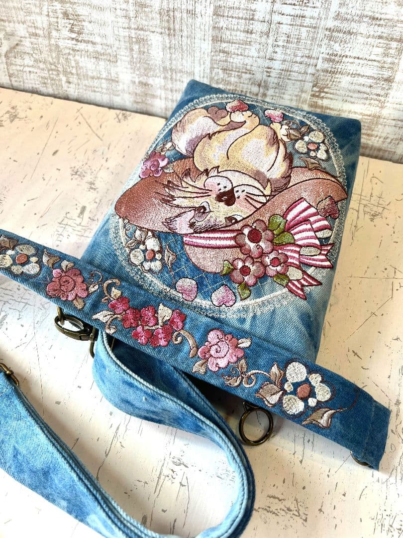 ※リクエスト※ライトブルーWデニム♡刺繍のサコッシュ♡ショルダーバッグ