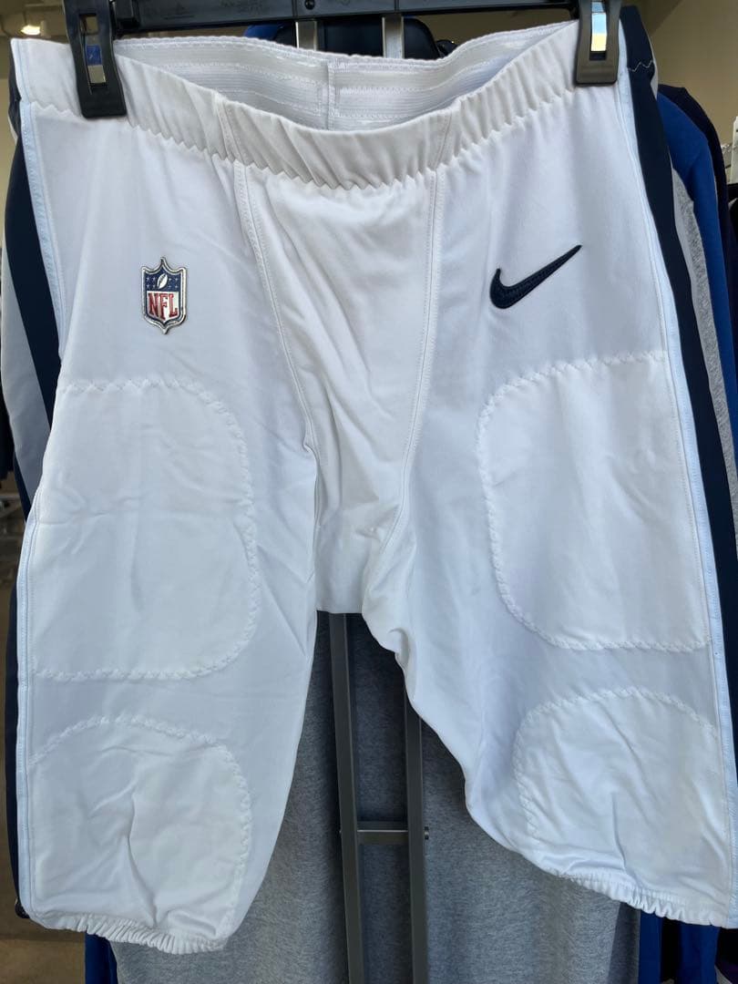 カウボーイズ選手着用済み Nike NFL パッド付きパンツ ホワイト