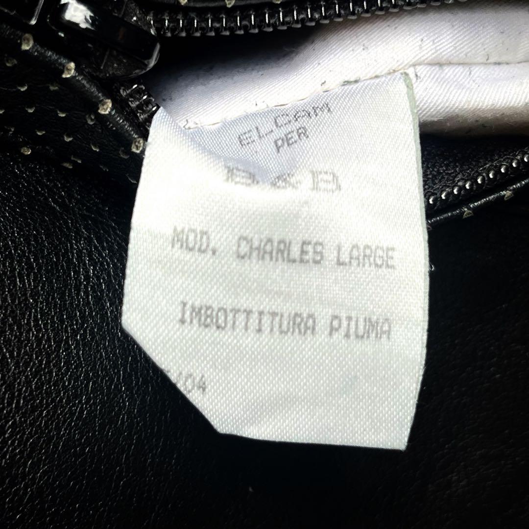 取付無料！B&Bイタリア 本革ブラックモダン正方形クッション 枕 ピロー✨