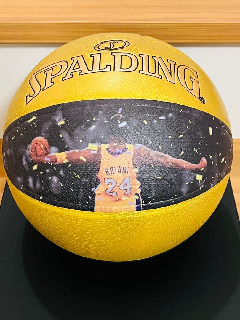 コービ ブライアント KOBE BRYANT 殿堂入り記念ボール 2408球限定