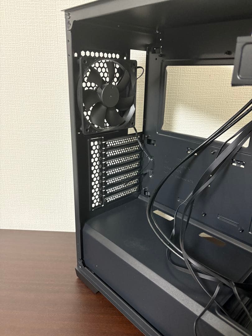 Antec P7 NEO ミドルタワーケース