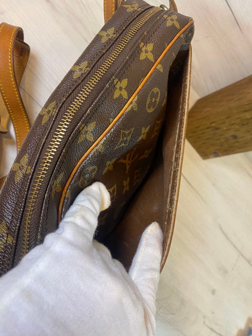 LOUIS VUITTON ルイヴィトン　ジュヌフィーユ　モノグラム