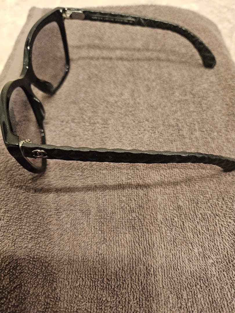 CHANEL シャネル サングラス ブラックフレーム マトラッセ ココマーク