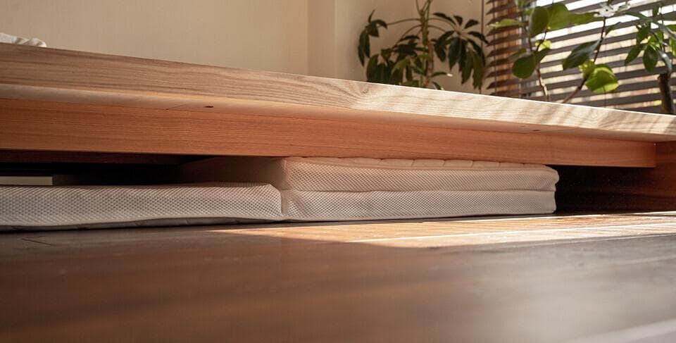 LIVING BED リビングベッド 旭川家具 建築家二人暮らし