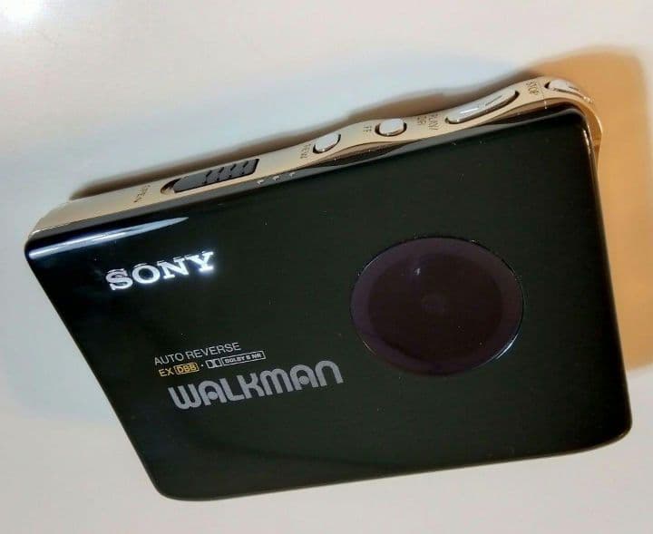 超人気レア　通電/モーター作動/バッテリー稼働　SONY　ウォークマン　カセット