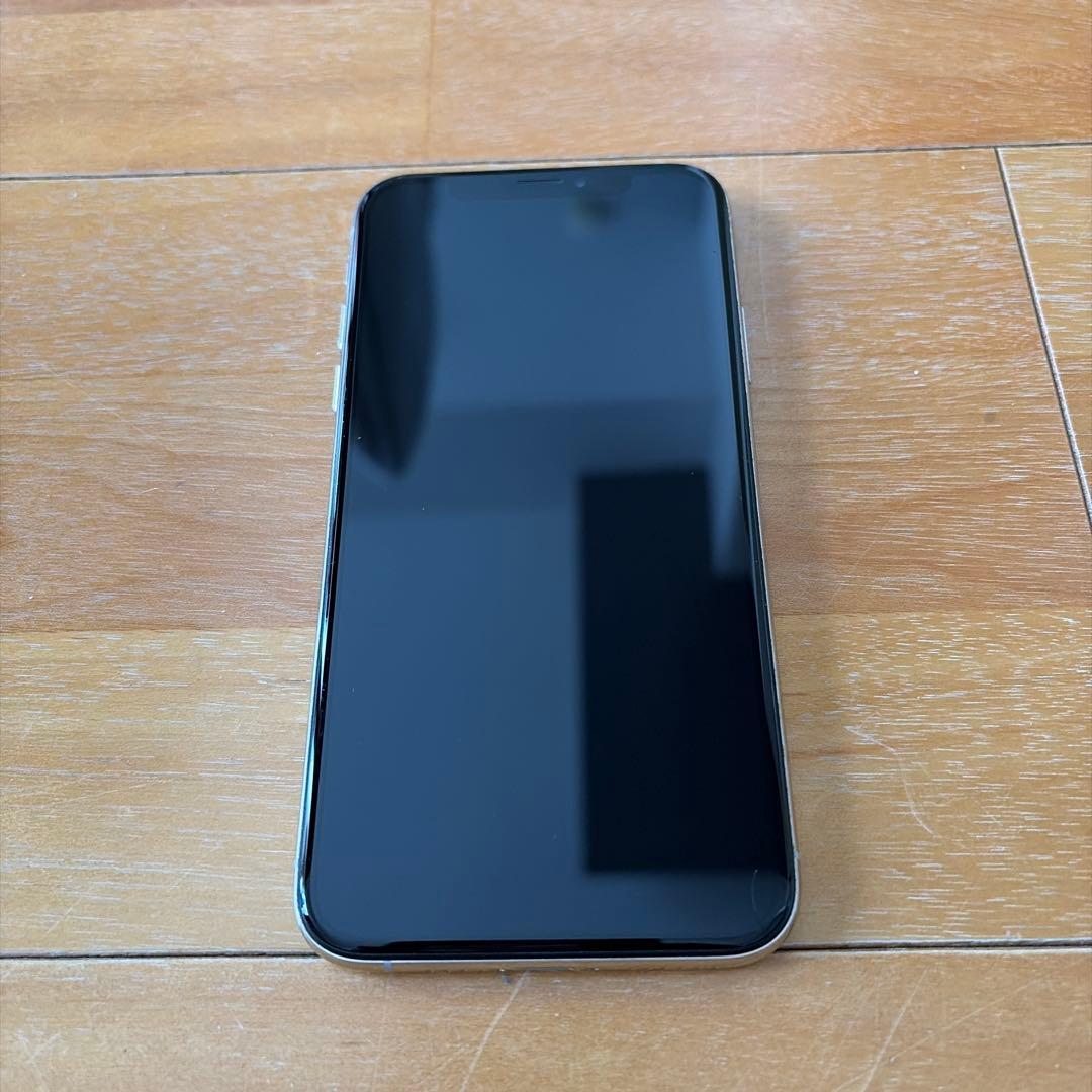 【SIMフリー】Apple iPhone XS シルバー 256GB