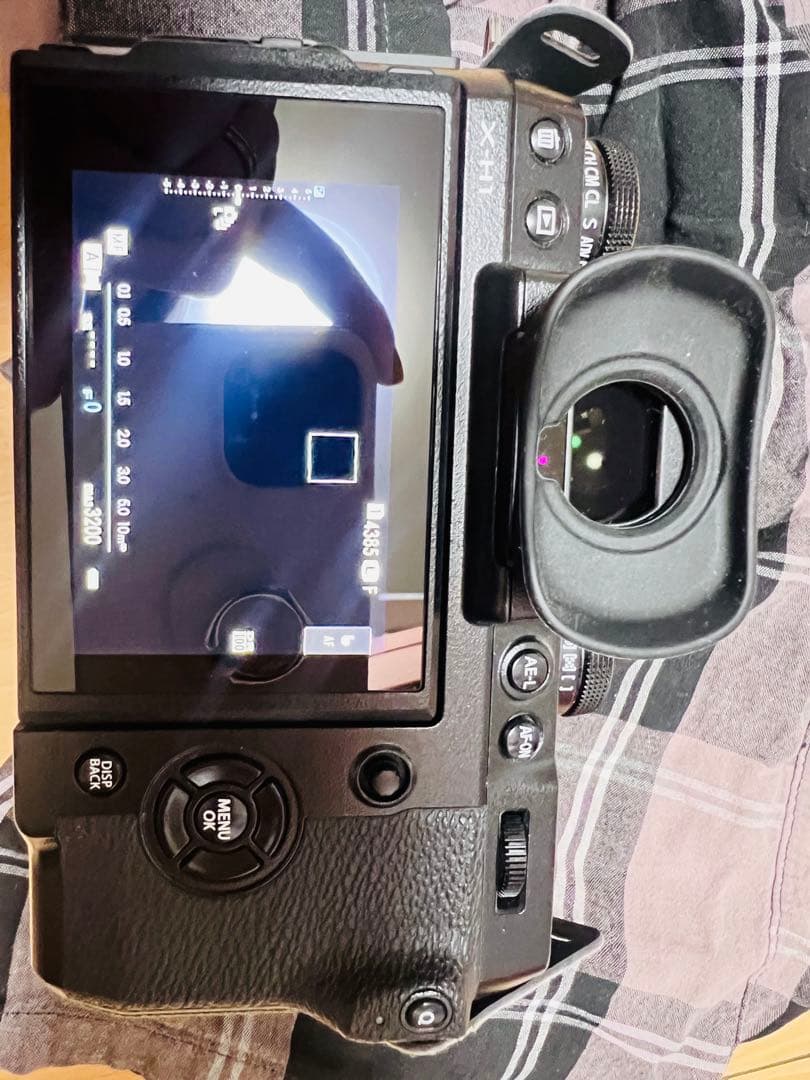 富士フイルム FUJIFILM X-H1 カメラ・バッテリー2個・充電器