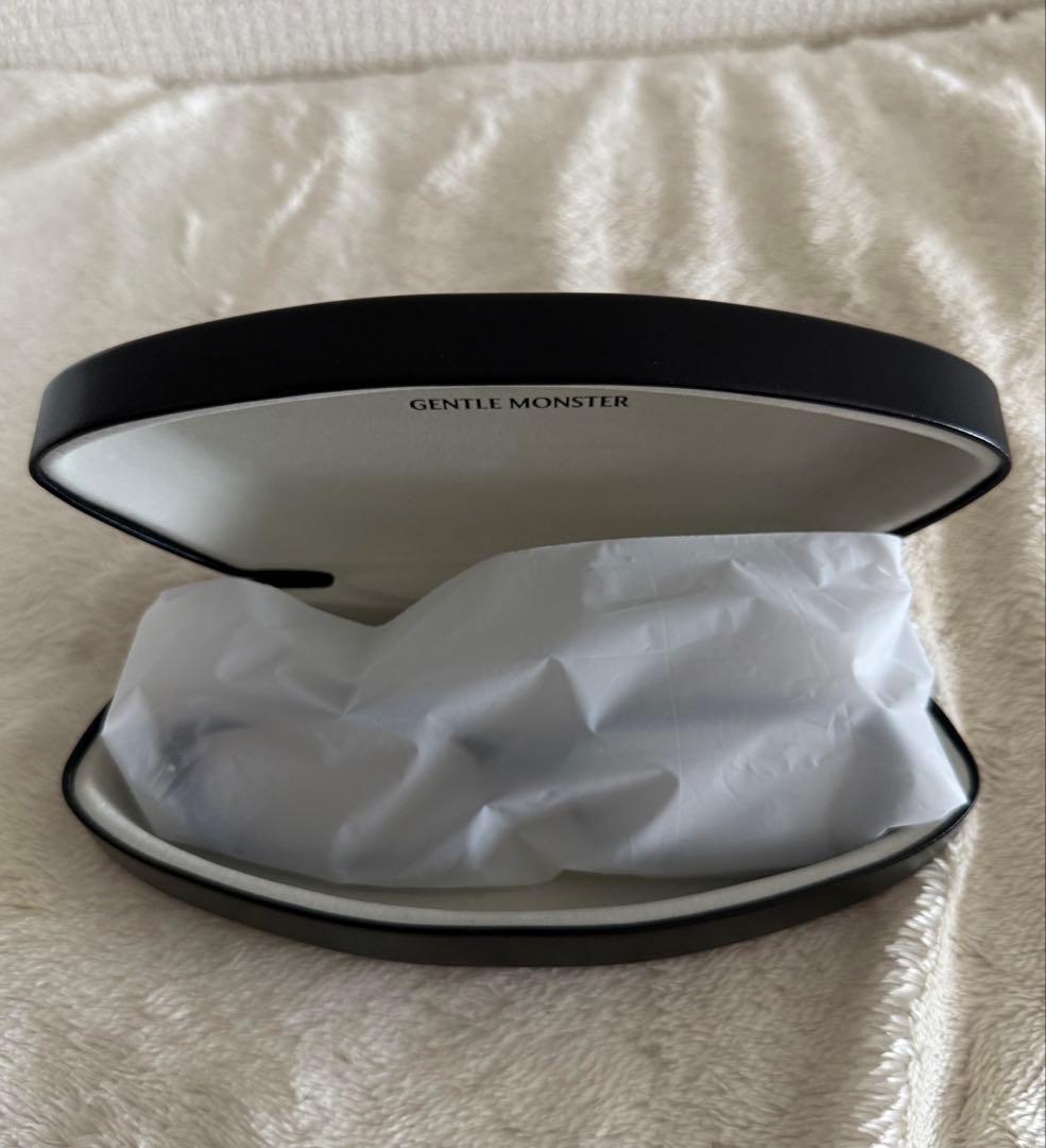 Gentle Monster Slyk 01調光レンズ