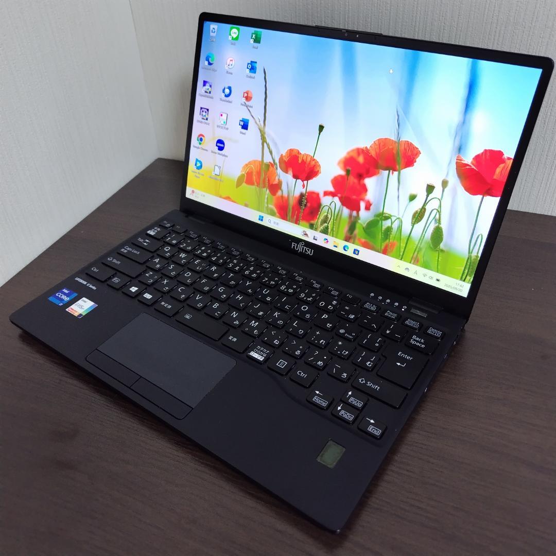 【第１１世代Corei7薄型モバイル】富士通／U9311F／16GB／512GB