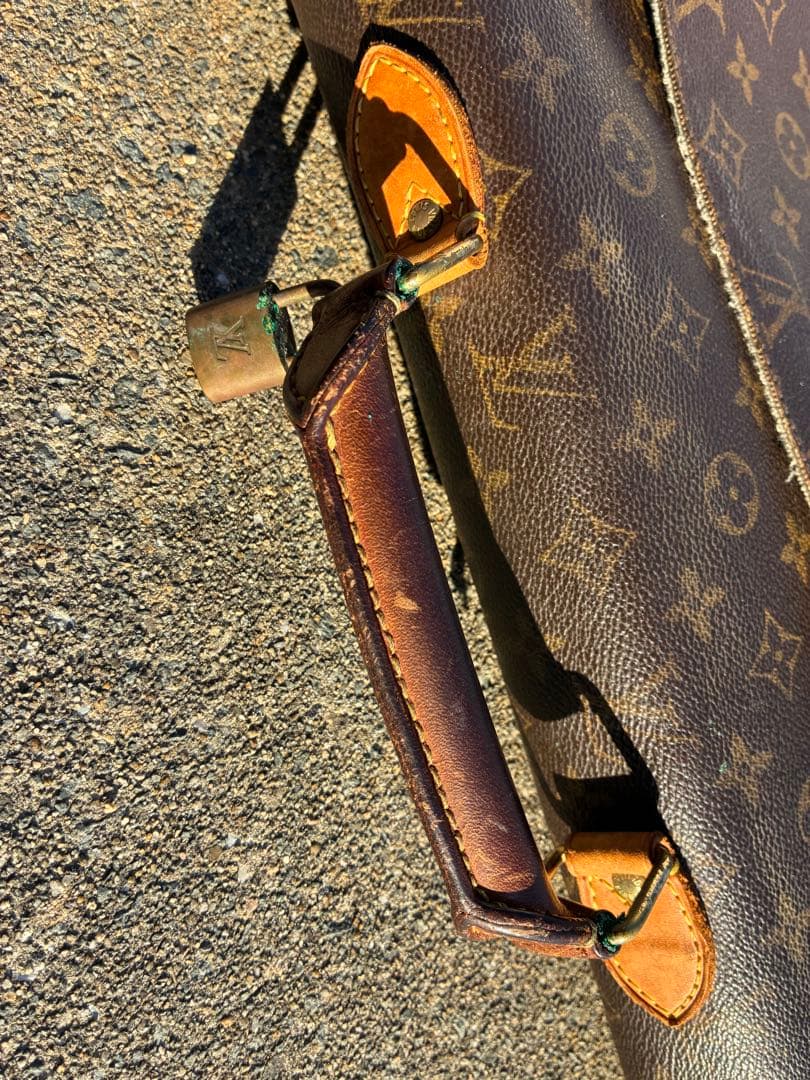 M*様 ハンドバッグ モノグラム セルヴィエット コンセイエ　LOUIS VUI