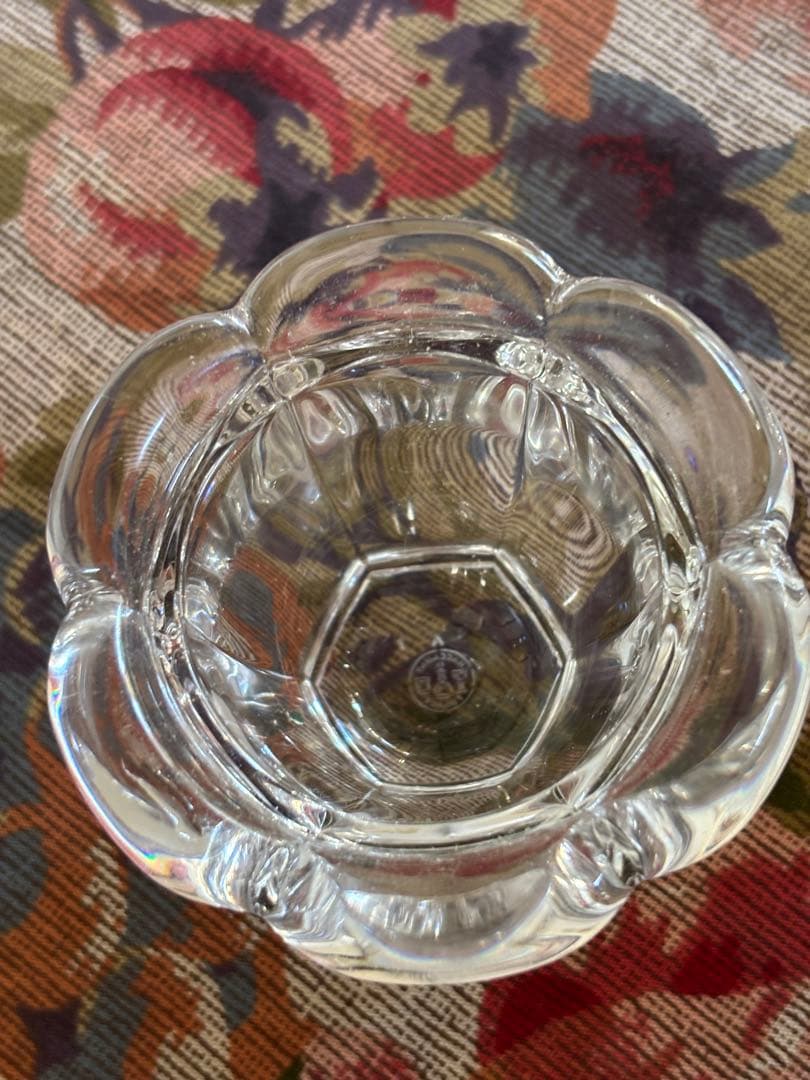 Baccaraクリスタルシュガーポット　六角形 蓋付き容器