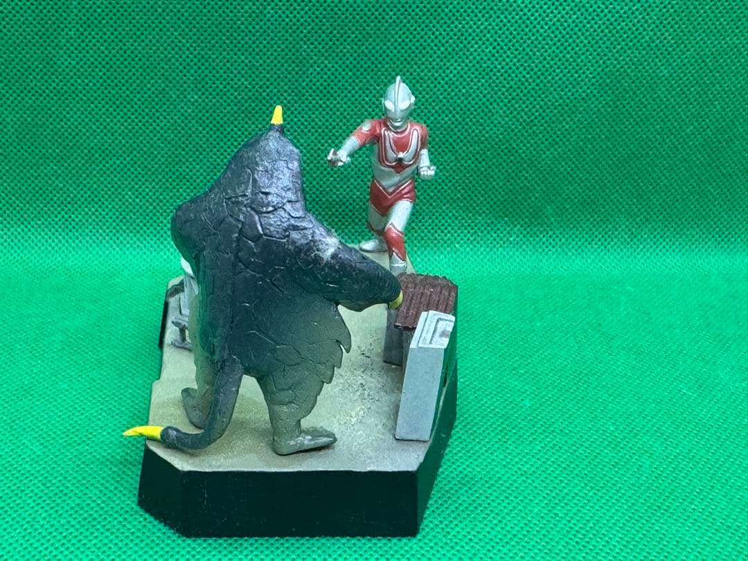 3個セット ウルトラ怪獣戯画 ウルトラ兄弟激闘史III ウルトラセブンなど