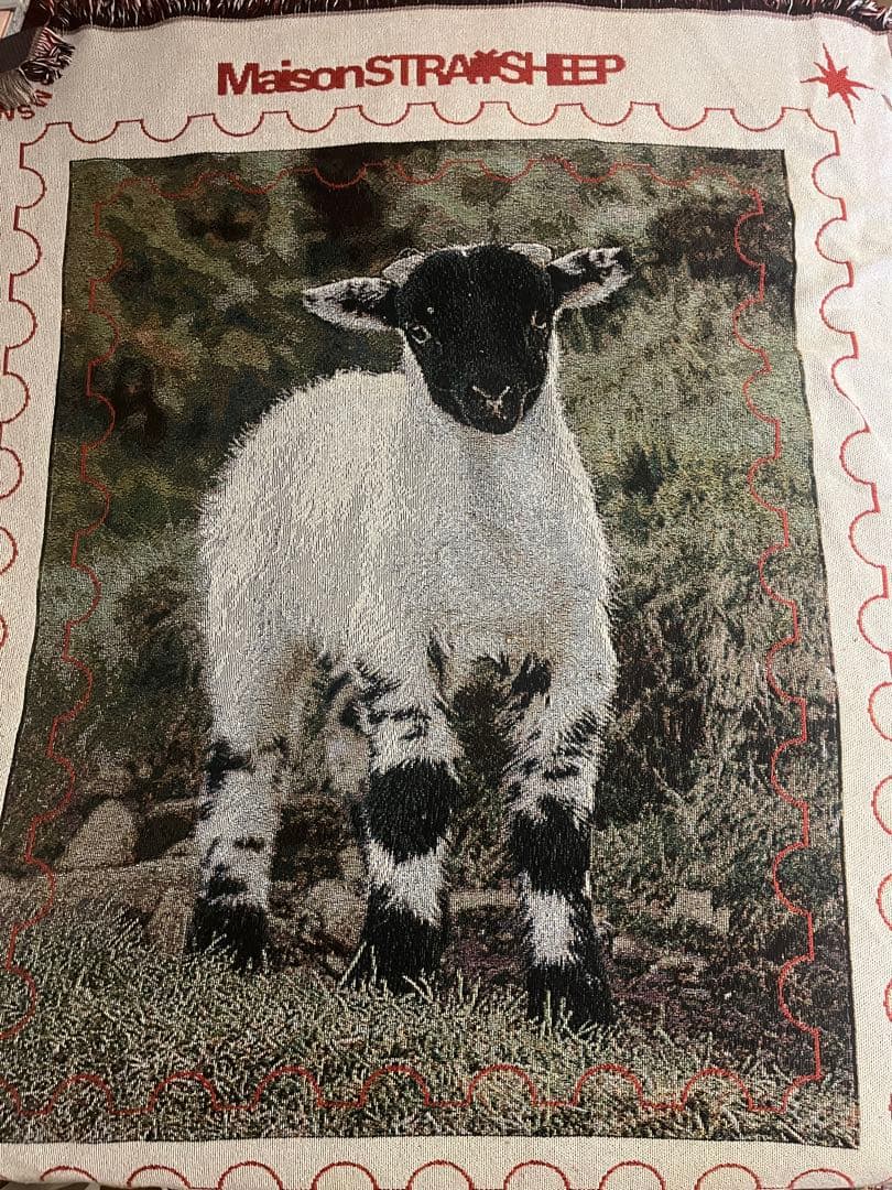 Maison STRA*SH*EP 羊デザインラグ
