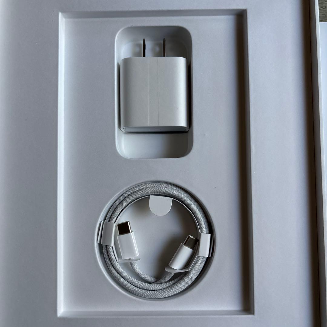 iPad 第11世代 シルバー 128GB wifi