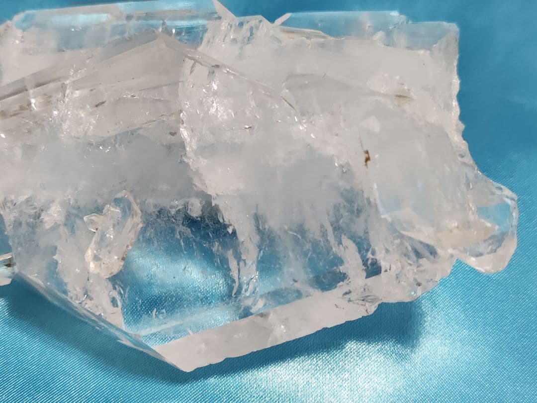 パワーストーン　天然石　ファーデン水晶　原石　203g　No.210