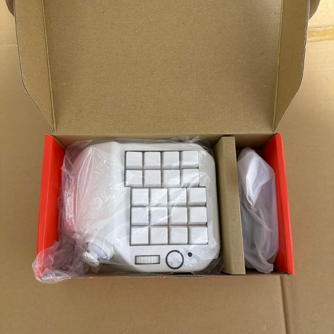 MH-DELTA ホワイトキーボード 本体