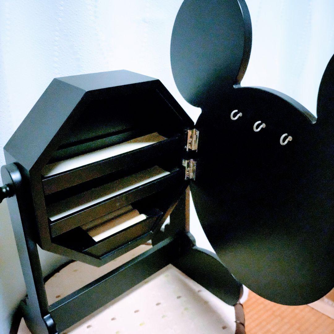 ミッキーマウス型のかわいい鏡台 ねずみ型 ディズニー好きさんに レア？