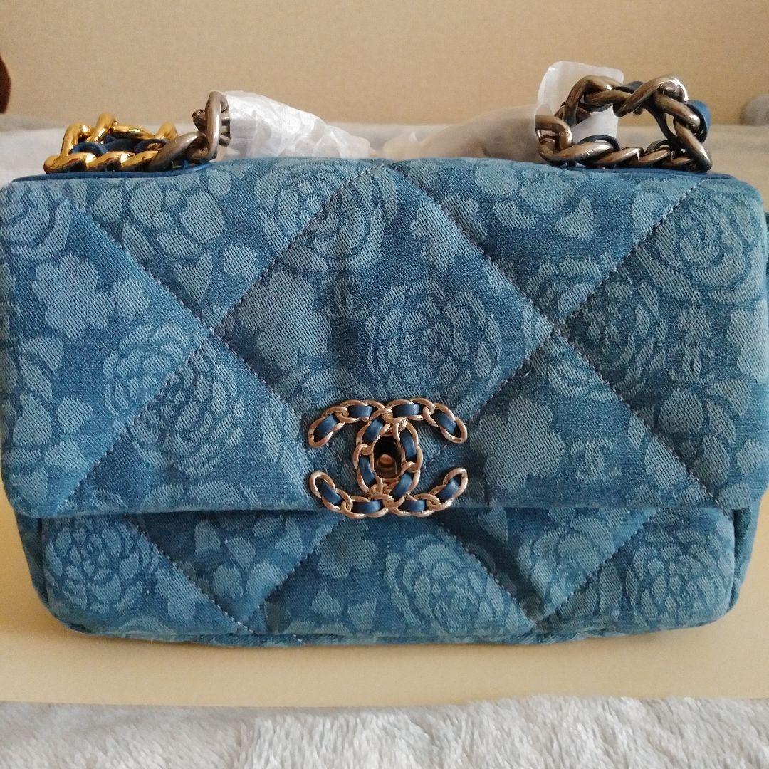 CHANEL ノベルティ青 キルティング デニム地ショルダーバッグ