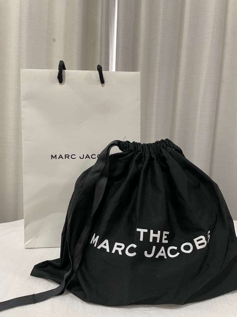 【プリン（整理中）】 Marc Jacobs ブラックショルダーバッグ