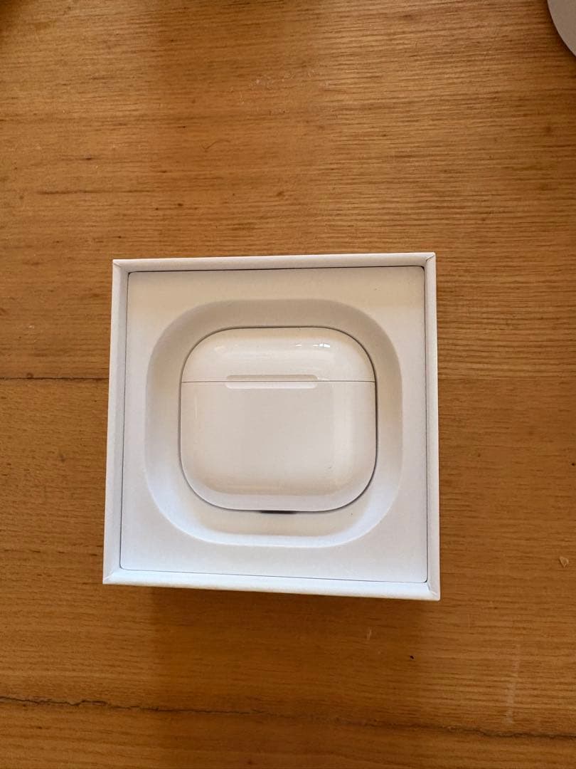 【値下げ】AirPods4 AppleCare+付き