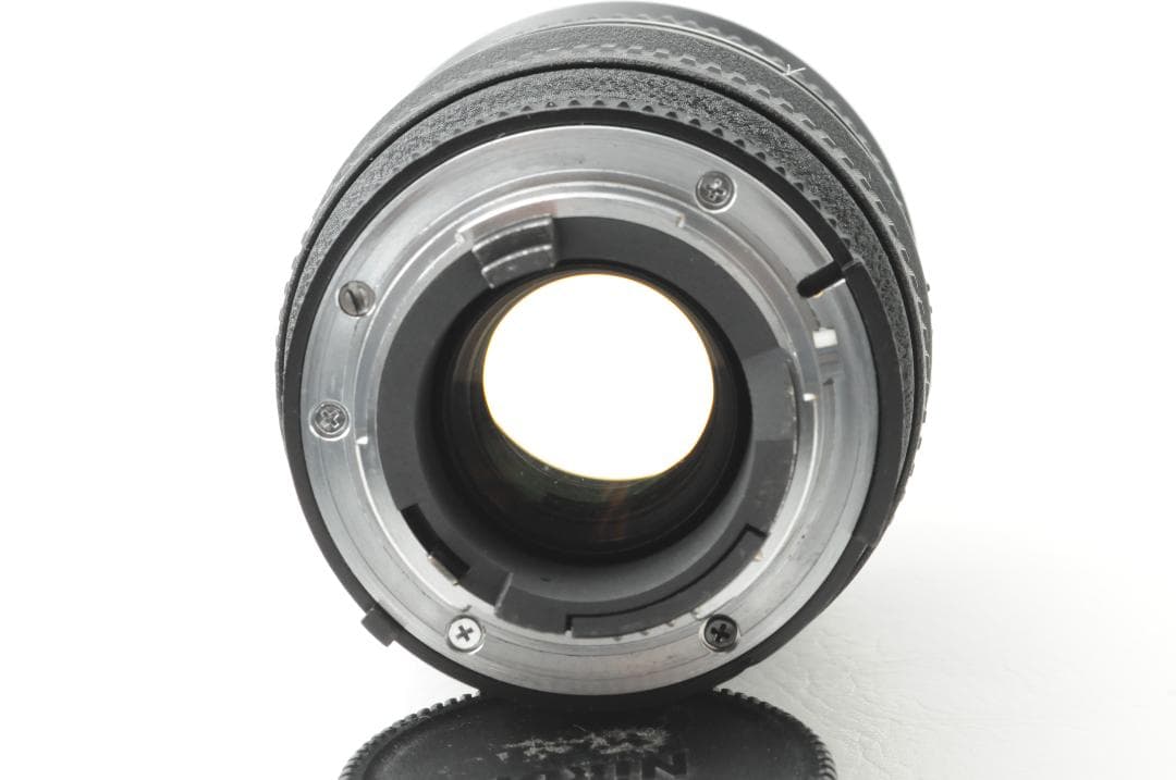 Nikon ニコン AF NIKKOR 20-35mm F2.8 D