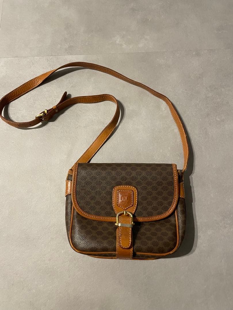 c*9様 CELINE マカダム トリオンフ ブラウンレザー ショルダーバッグ