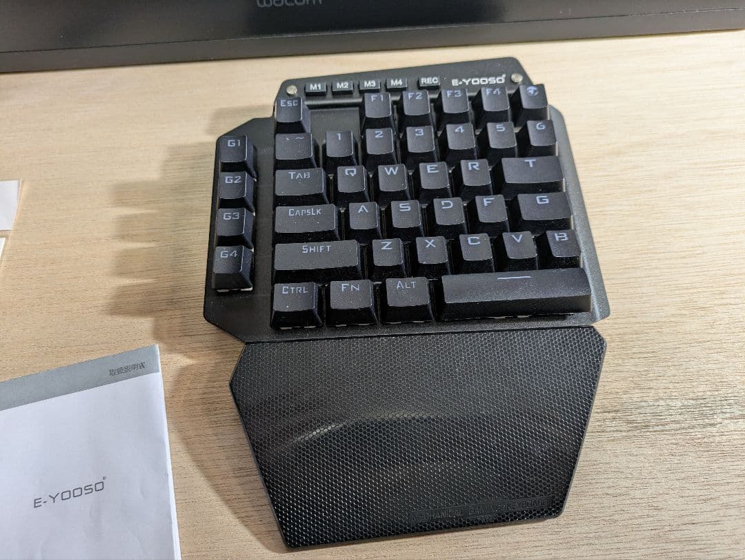 Wacom Cintiq 22 大型液晶タブレット 本体 左手デバイス セット