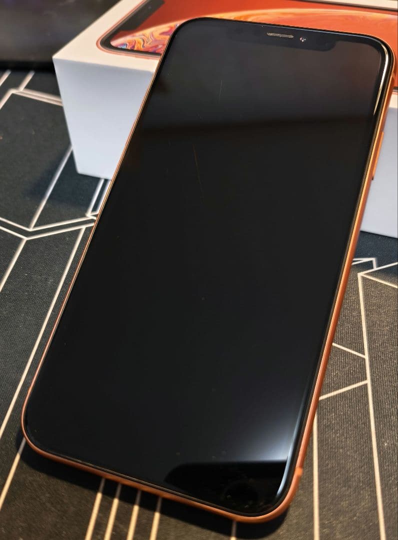 Apple iPhone XR 256GB コーラル