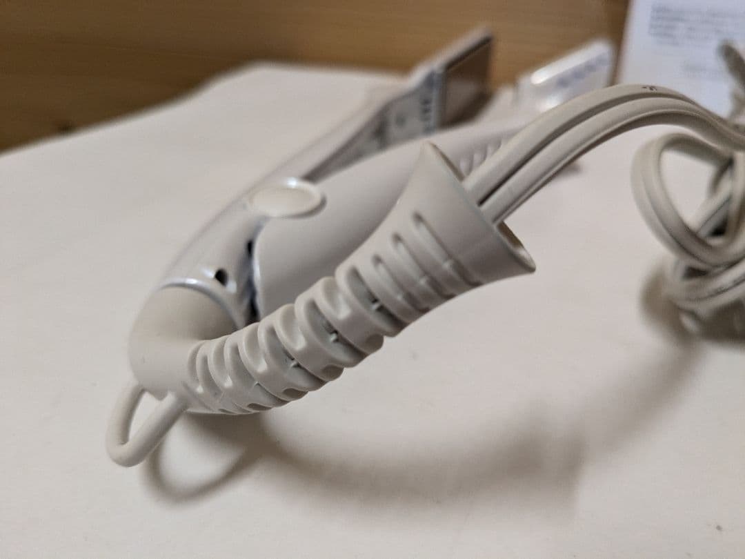 【美品】絹女 KINUJO ストレートヘアアイロン LM-125