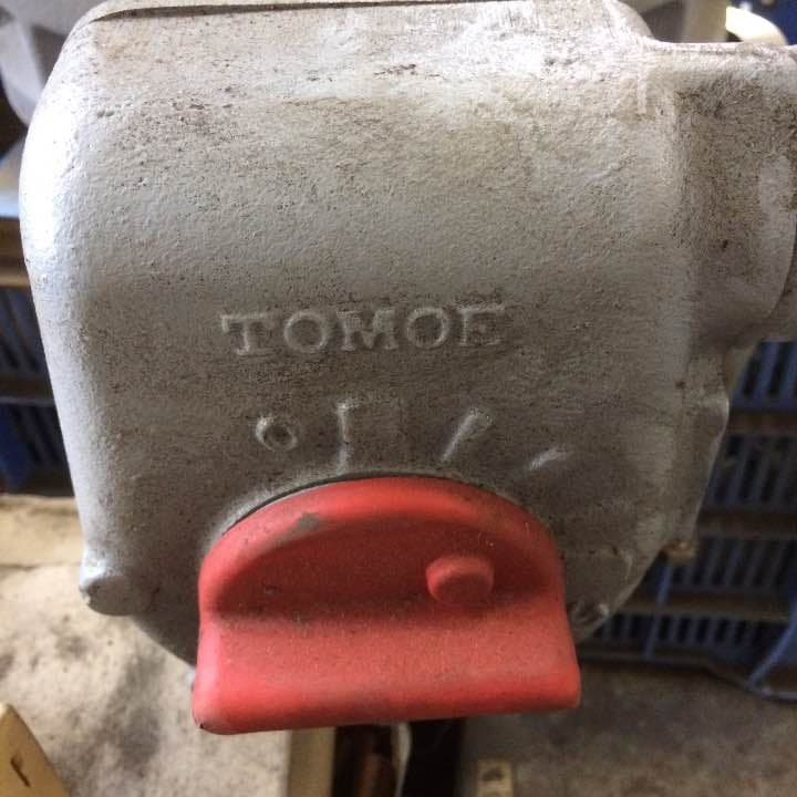 トモエ 300A ギヤ式 バタフライバルブ