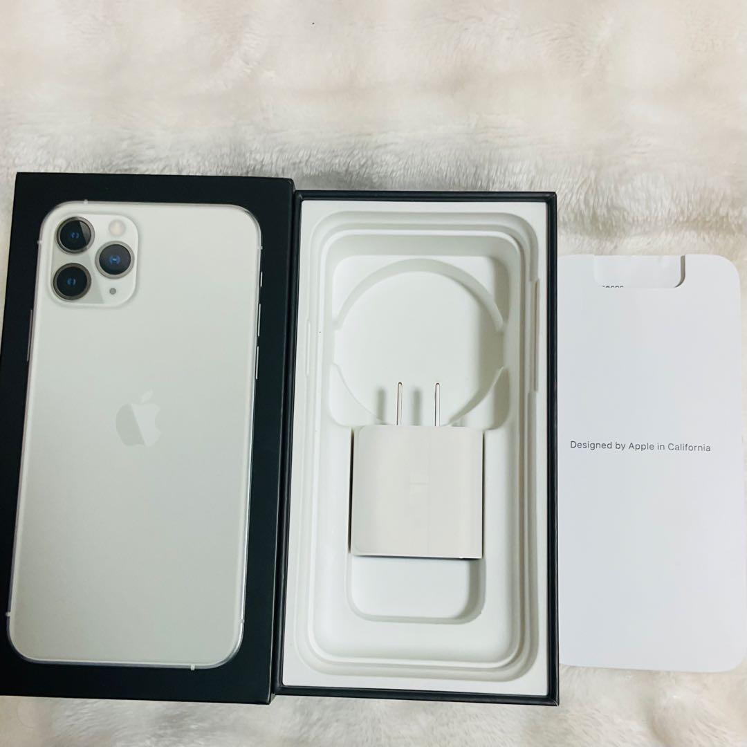 iPhone 11 Pro 256GB シルバー　美品